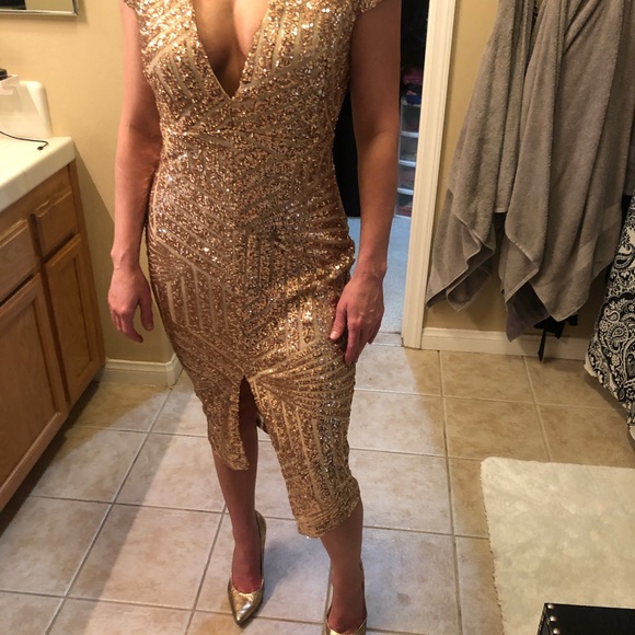 Dress- NWT- Rose Gold sequined (cocktail dress) M - Picture 7 of 8